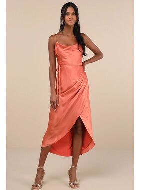 Lulus Sophisticated Sight Peach Satin Jacquard Cowl Faux Wrap Midi Dress NWT XL